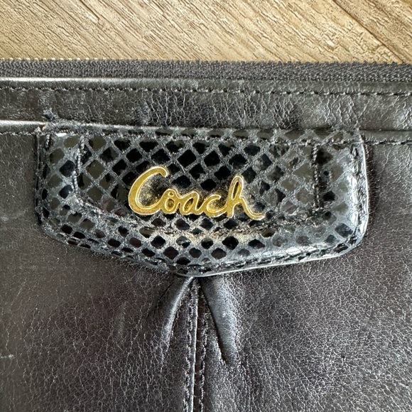 Coach Madison Wristlet Wallet - Picture 2 of 5